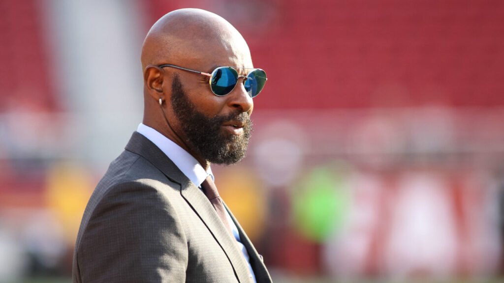 Jerry Rice: A Complete Life Story