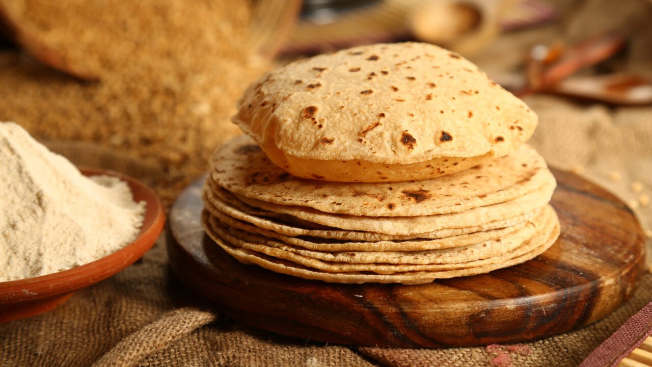 Chapati with Ghee and Sugar: complete process special to eat